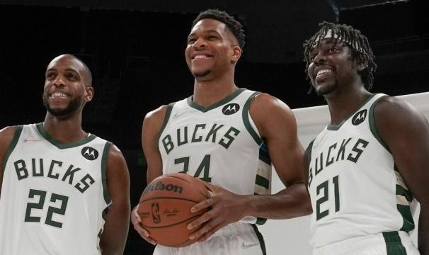 乐鱼官网-【人物】霍勒迪曾跟伊戈达拉学防守 变身字母哥绝配