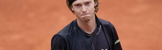 Leyu-三位红土大师在法网：一个走，两个也差点没能留住