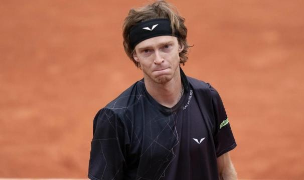 Leyu-三位红土大师在法网：一个走，两个也差点没能留住