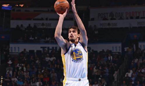 Leyu-勇士捡漏！萨里奇两战35分+三分12中7化身板凳匪徒