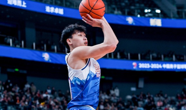 乐鱼-59-61超低分！齐麟0分丢绝杀三分新疆惜败浙江 程帅澎19分